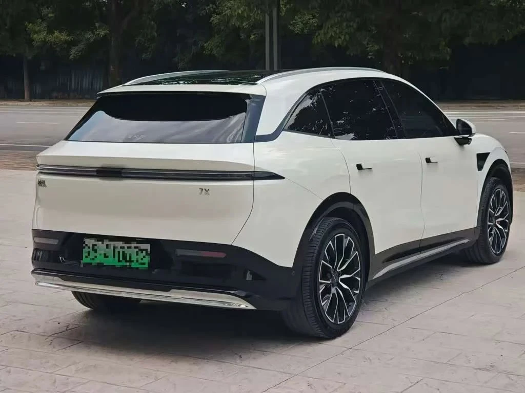 Zeekr 7X, снимка 9 - Автомобили и джипове - 56689626
