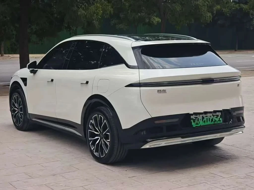 Zeekr 7X, снимка 7 - Автомобили и джипове - 56689626