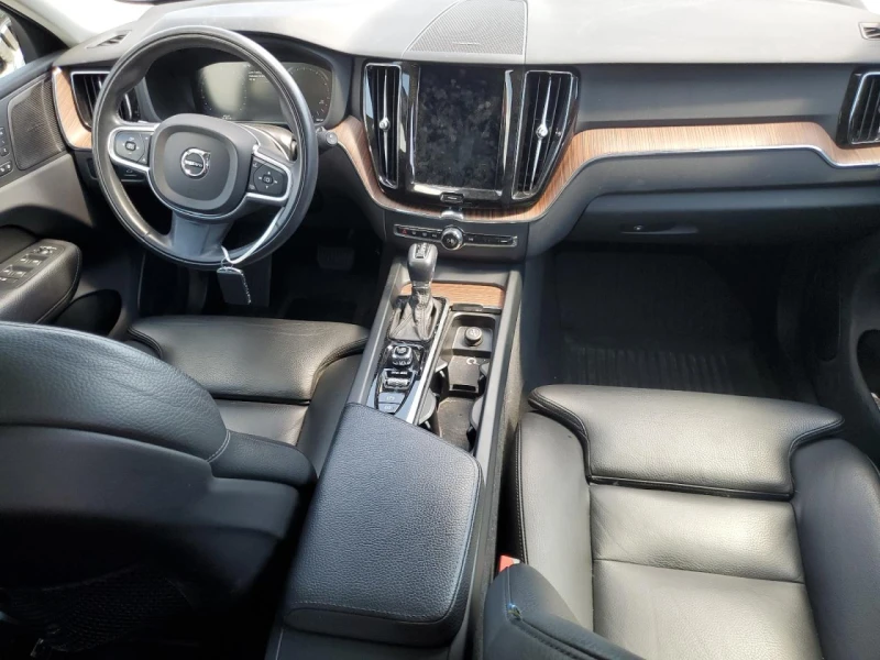 Volvo XC60 T6 , снимка 8 - Автомобили и джипове - 47213151