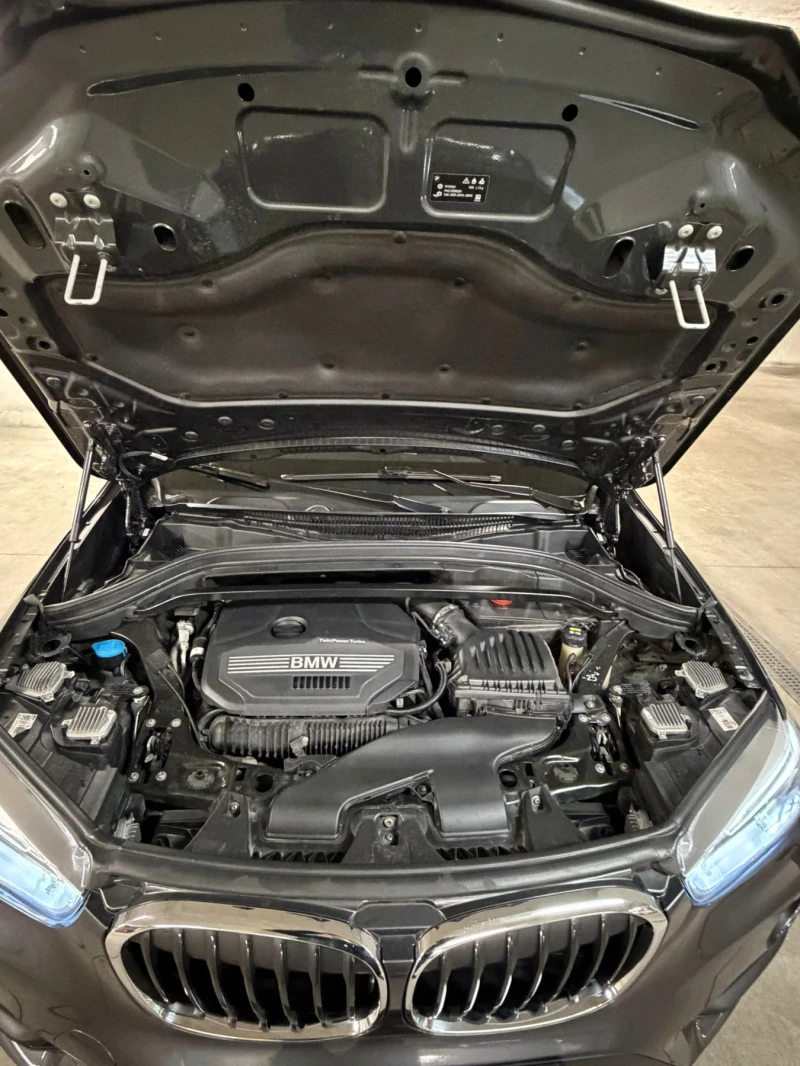 BMW X1 s drive 20i, снимка 4 - Автомобили и джипове - 53048748