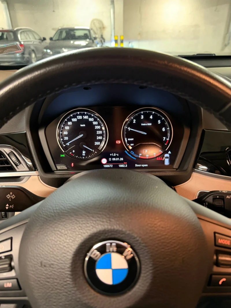 BMW X1 s drive 20i, снимка 11 - Автомобили и джипове - 53048748