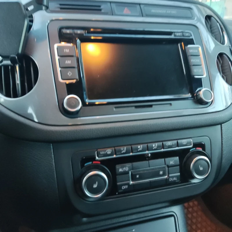 VW Tiguan 2.0 TDI 4motion DSG, снимка 7 - Автомобили и джипове - 53429397