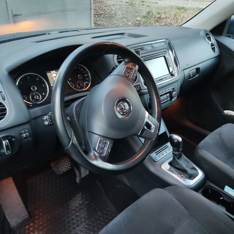 VW Tiguan 2.0 TDI 4motion DSG, снимка 6 - Автомобили и джипове - 53429397