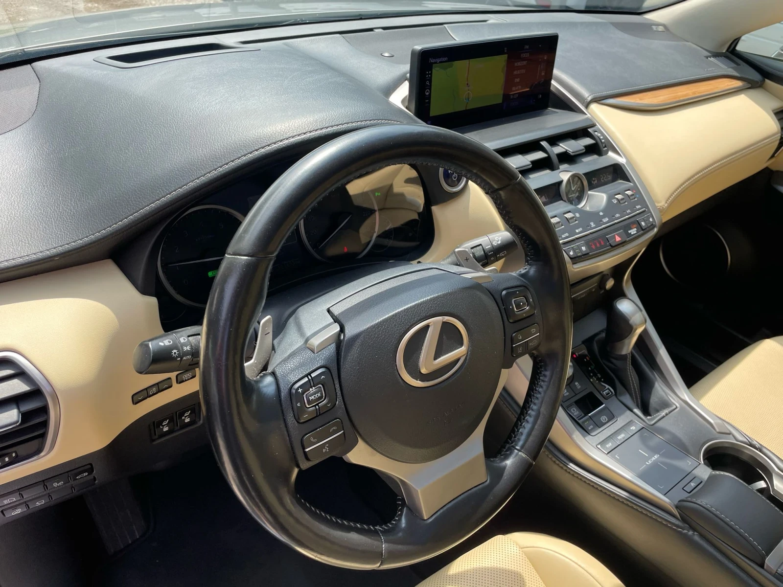 Lexus NX 300h Facelift/Luxury/360Camera/Navi/BSM/Panorama/HUD | Mobile.bg   11