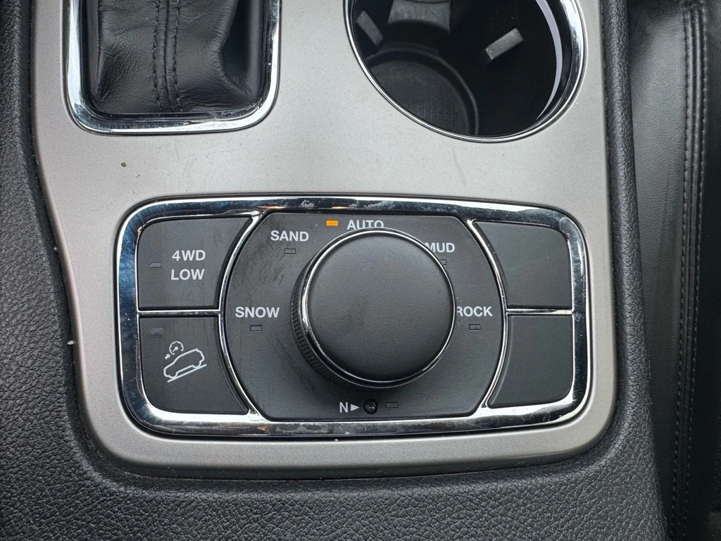 Jeep Grand cherokee ALTITUDE * * CARFAX * *   * *  | Mobile.bg   16