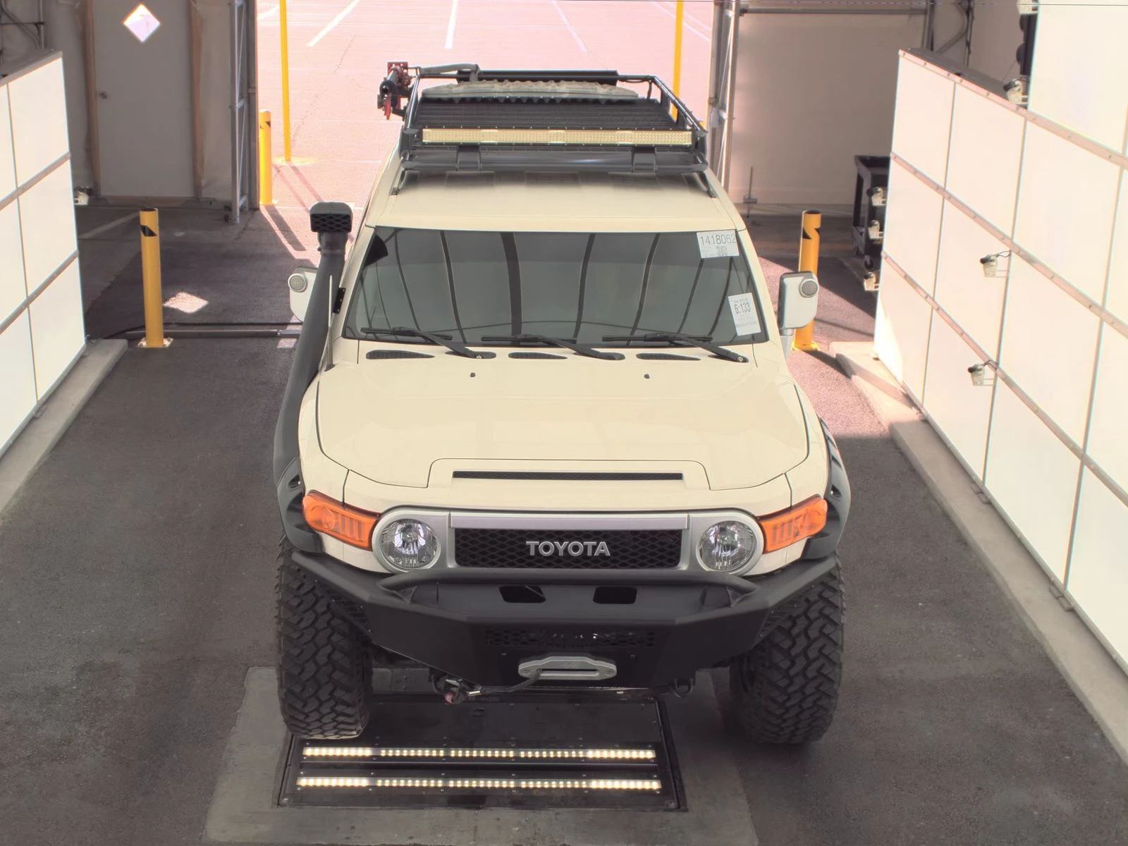 Toyota Fj cruiser 2012 Toyota FJ Cruiser wRear Doors - изображение 2