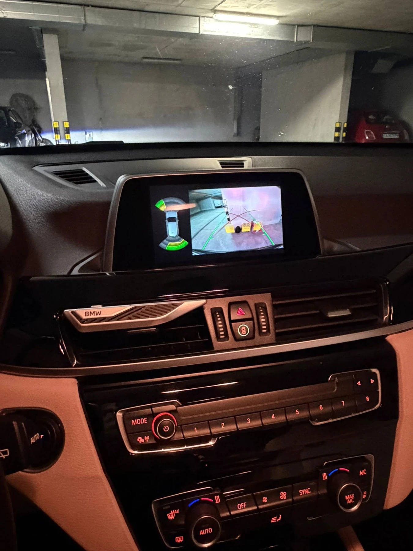 BMW X1 s drive 20i | Mobile.bg � ����������� 10