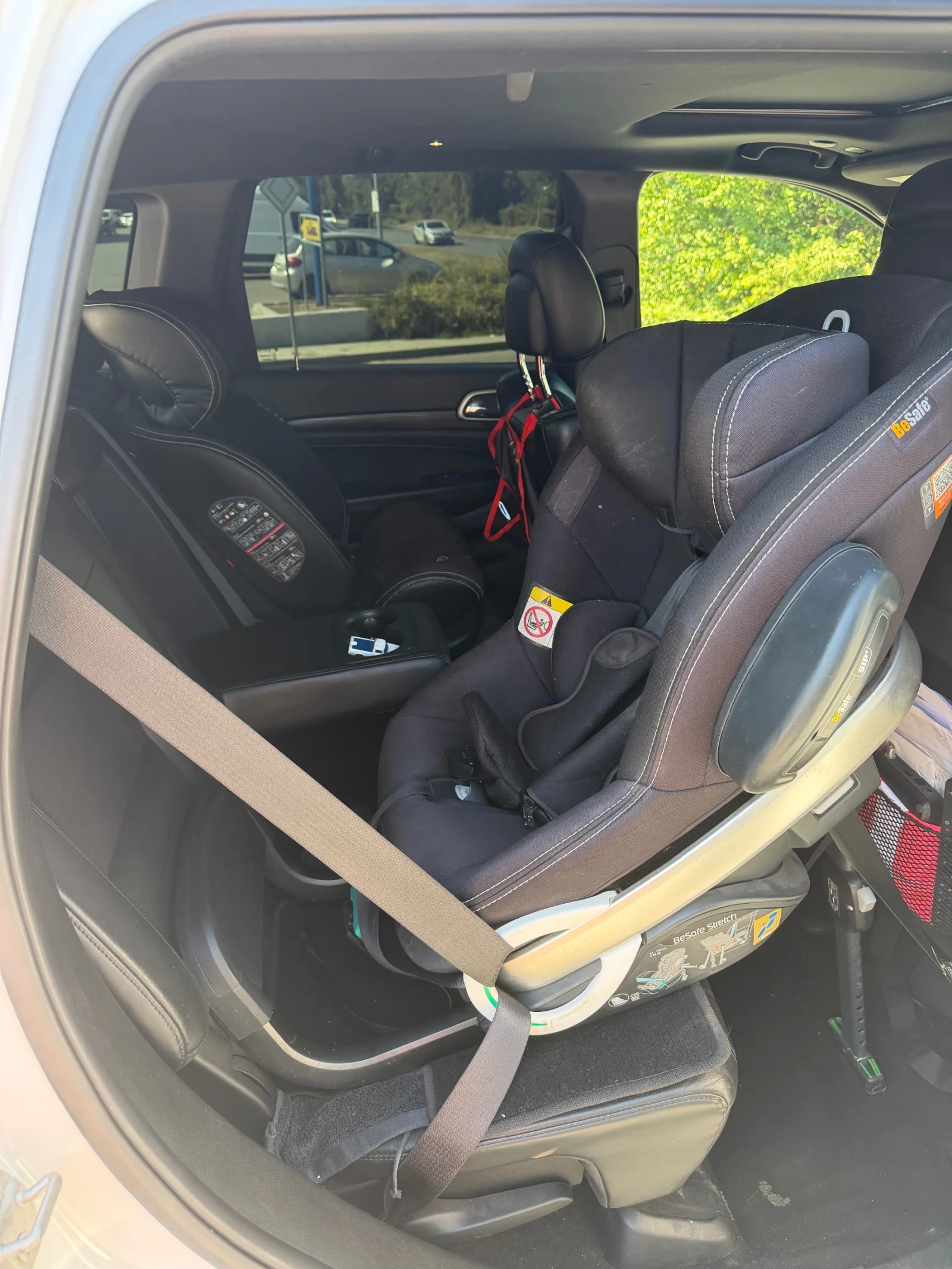 Jeep Grand cherokee Altitude, снимка 12 - Автомобили и джипове - 55711506
