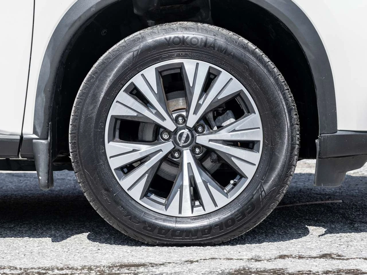 Nissan Rogue AWD SV Moonroof, Camera, Leather | Mobile.bg � ����������� 4