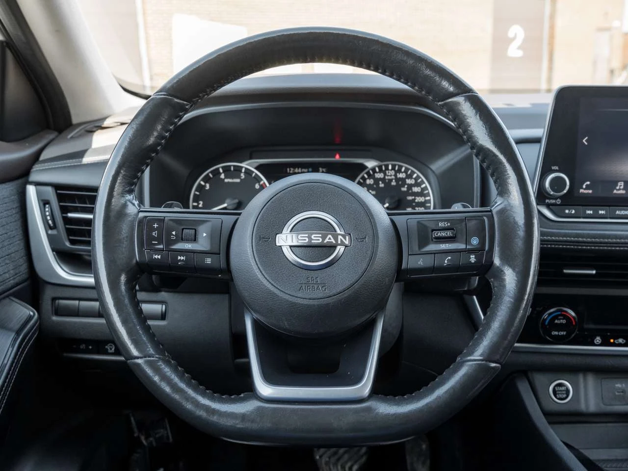 Nissan Rogue AWD SV Moonroof, Camera, Leather | Mobile.bg � ����������� 9