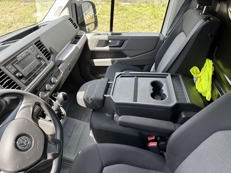 VW Crafter, снимка 10 - Бусове и автобуси - 52078424