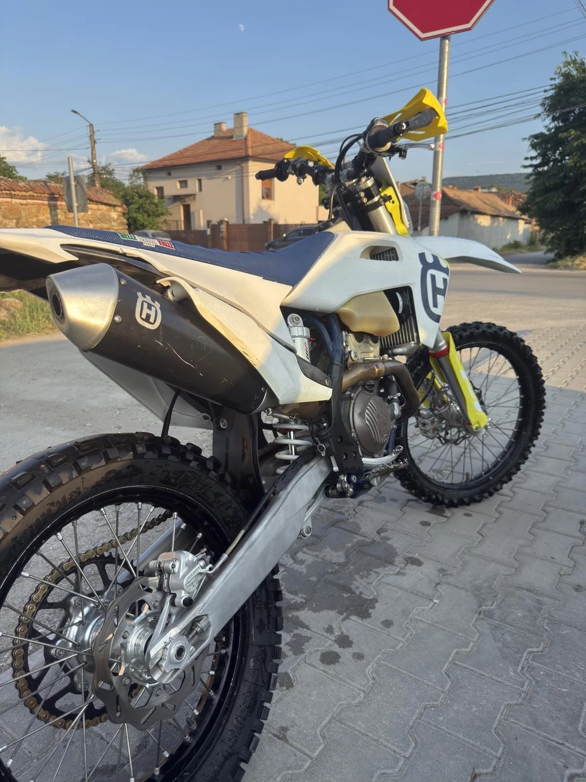 Husqvarna FE Регистриран, обслужен и сервизиран на 94 мото часа, снимка 4 - Мотоциклети и мототехника - 54814071