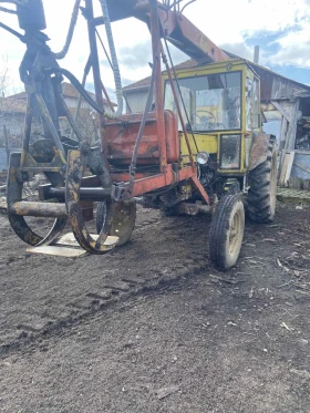 Трактор Болгар С щипка, снимка 1
