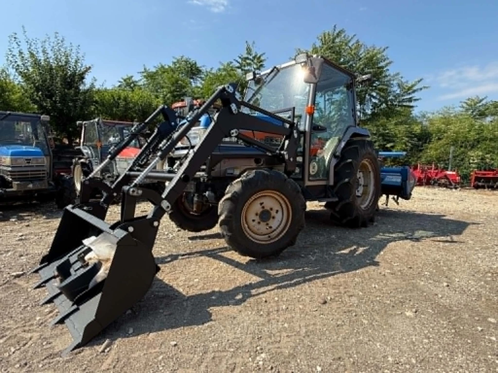������� ISEKI TG333  4x4 | Mobile.bg � ����������� 8