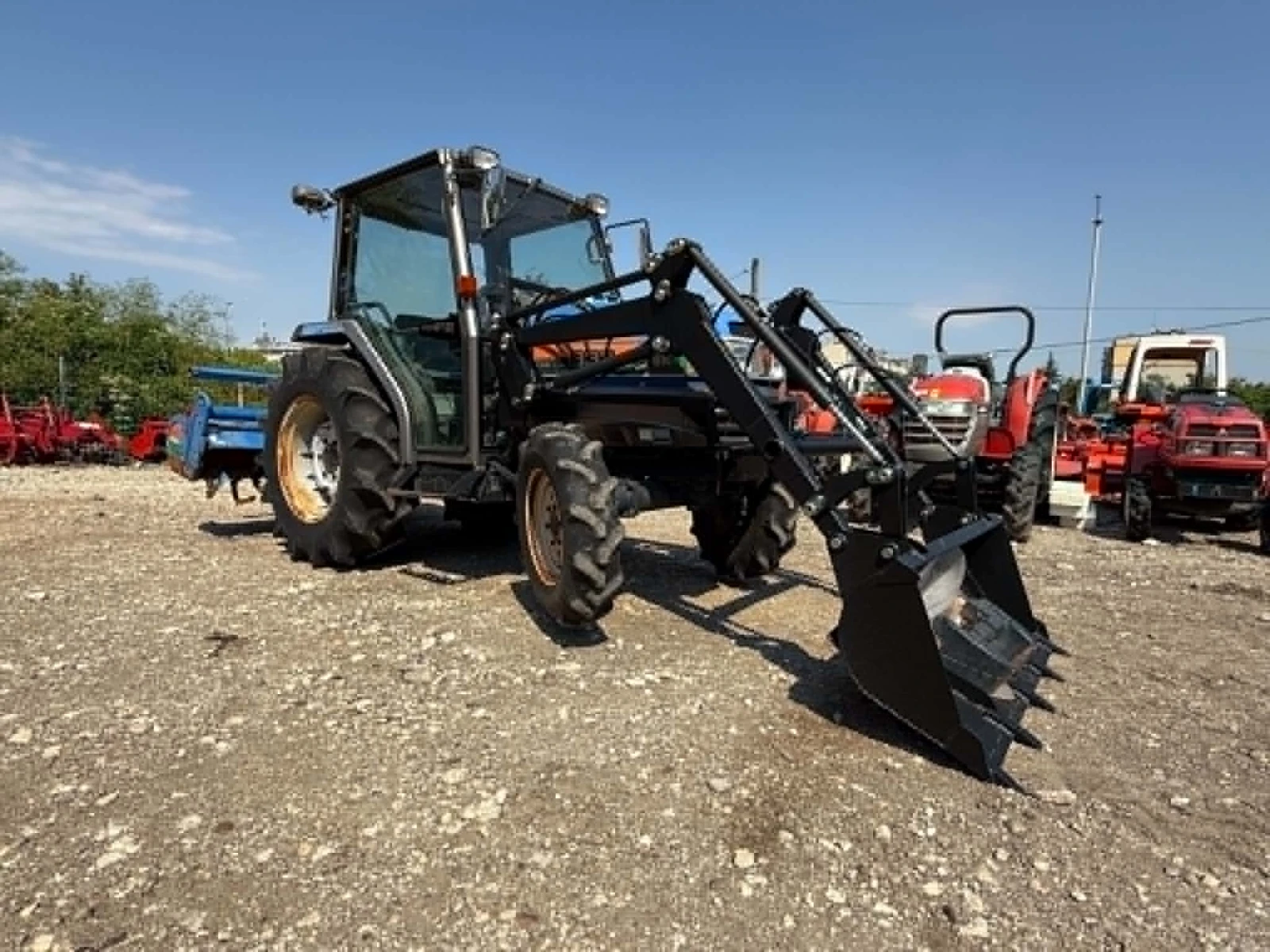 ������� ISEKI TG333  4x4 | Mobile.bg � ����������� 7