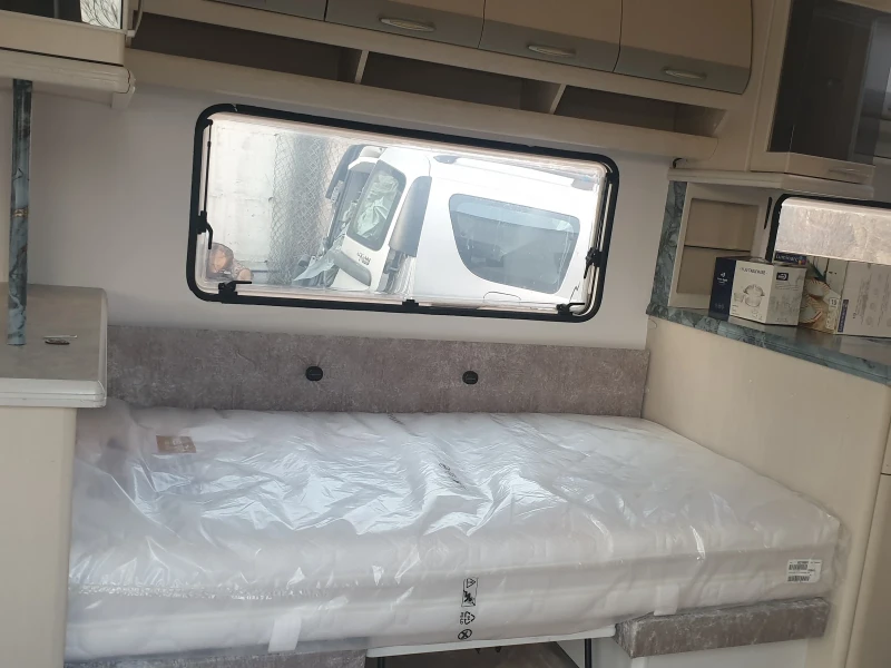 Каравана Hobby 2002, снимка 9 - Каравани и кемпери - 52476066