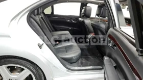 Mercedes-Benz S 500 4MATIC/AMG PACK / ОБДУХ / ПАНОРАМА / ПОДГРЕВ / , снимка 13