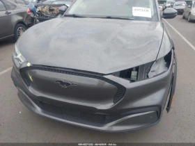 Ford Mustang Mach-E Select AWD, снимка 6