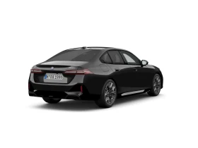 BMW 520 xDrive Sedan, снимка 3