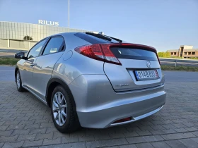     Honda Civic 1.8i SWISS EDITION 