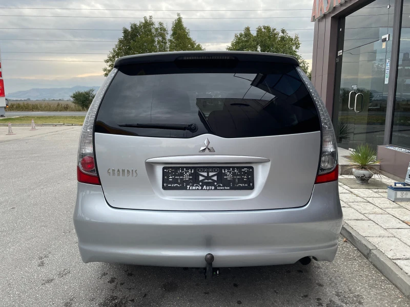 Mitsubishi Grandis 2.4i-GAZ-AVTOMAT-КОЖА, снимка 5 - Автомобили и джипове - 42937940