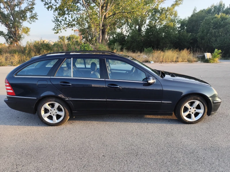 Mercedes-Benz C 220, снимка 2 - Автомобили и джипове - 47162764