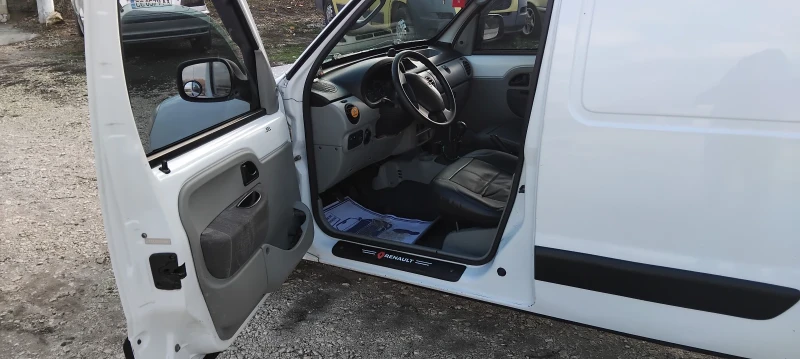 Renault Kangoo 1.5 dci, снимка 10 - Автомобили и джипове - 48360535