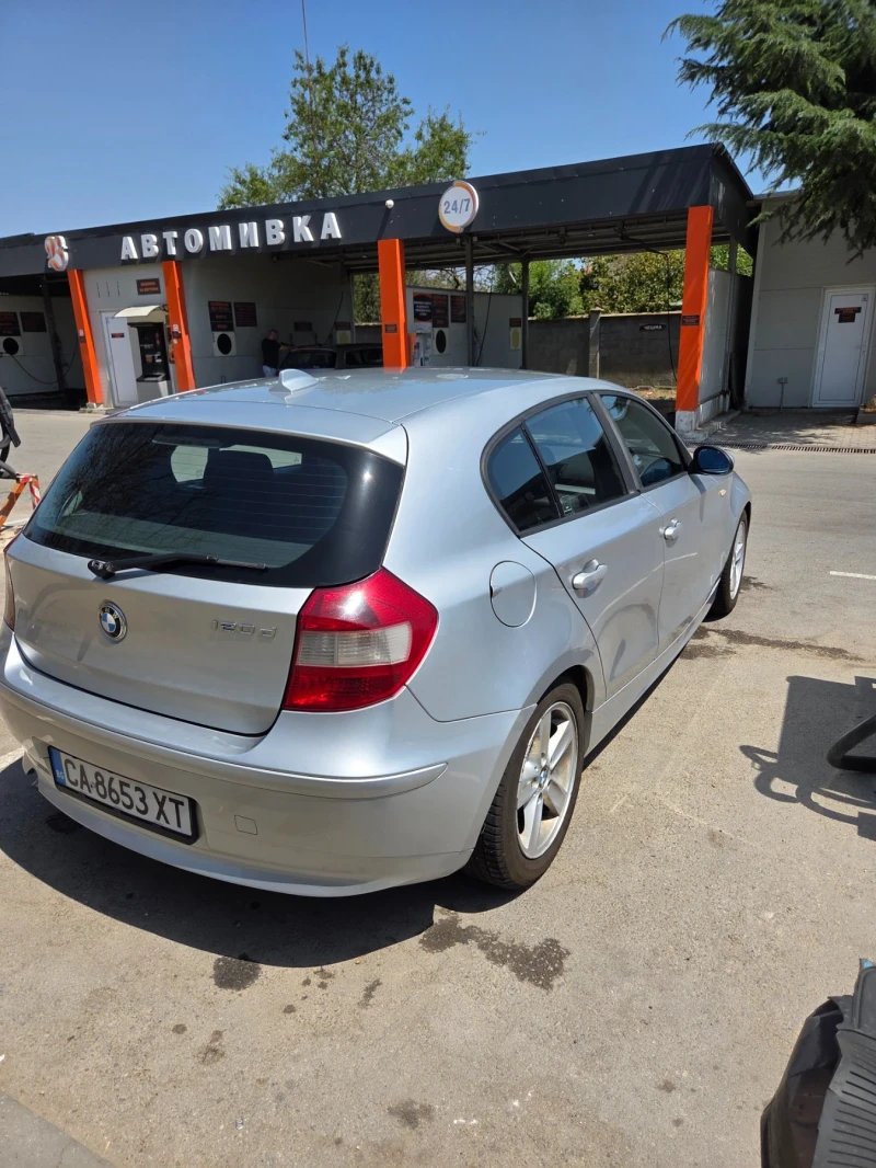 BMW 120 E87, снимка 12 - Автомобили и джипове - 51148991