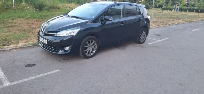 Toyota Verso, снимка 5 - Автомобили и джипове - 52507684