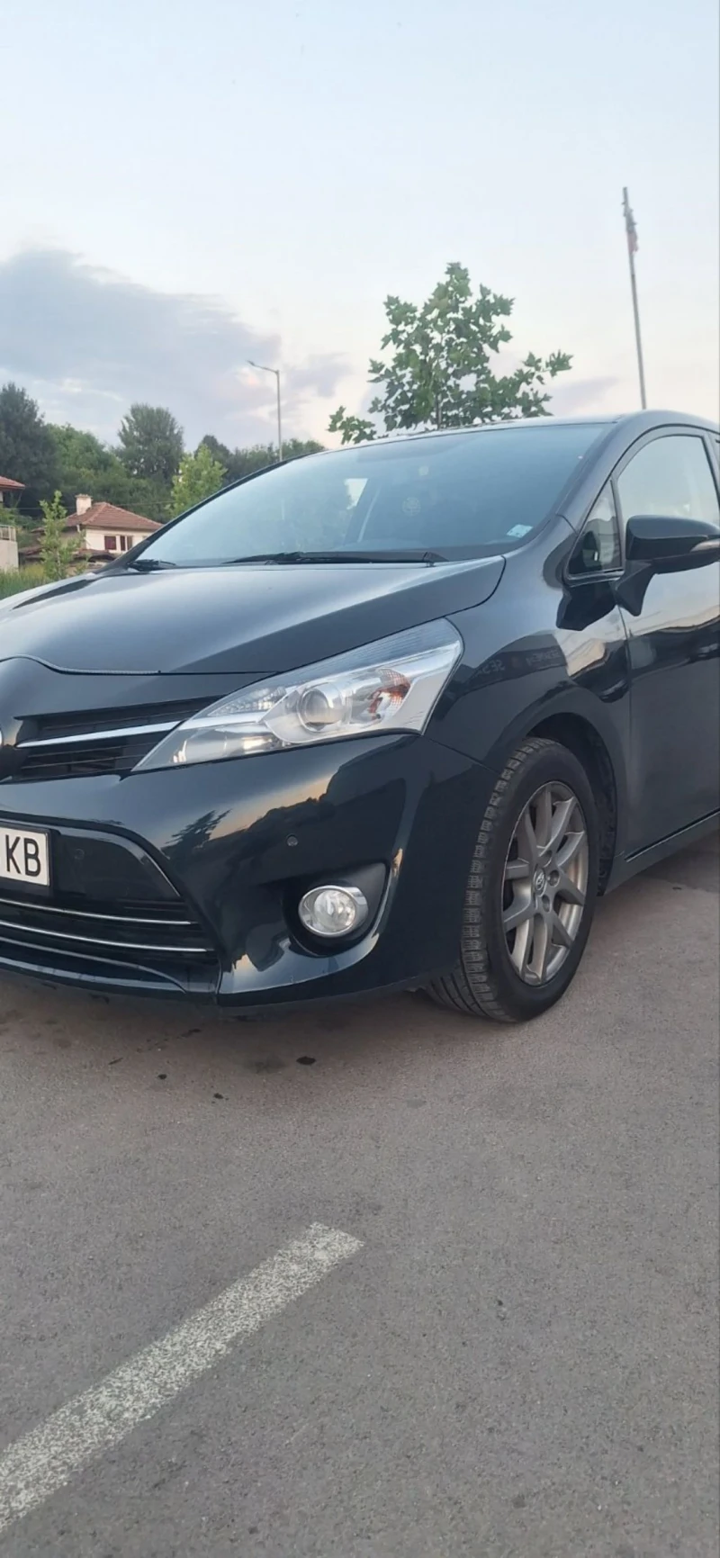 Toyota Verso, снимка 4 - Автомобили и джипове - 52507684