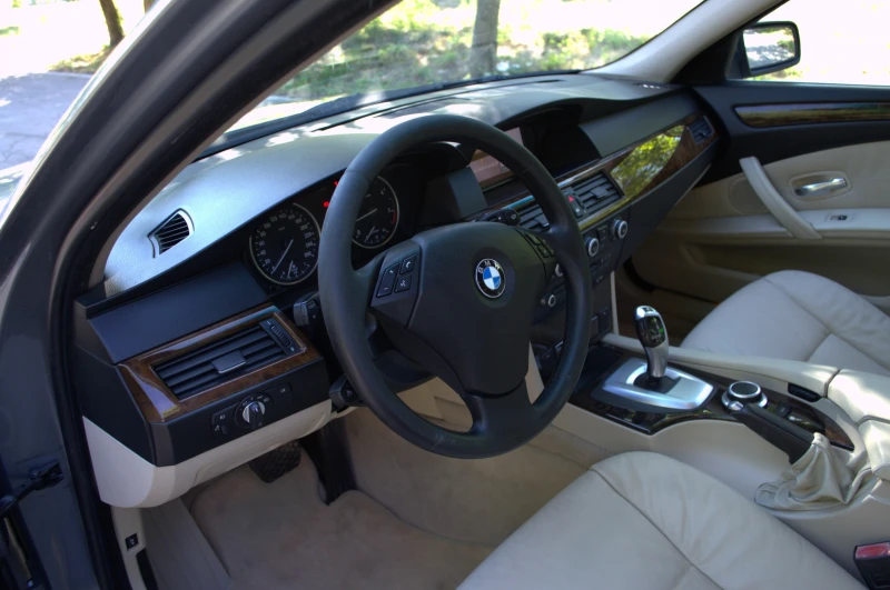 BMW 525 3.0 Xdrive, снимка 7 - Автомобили и джипове - 52677739