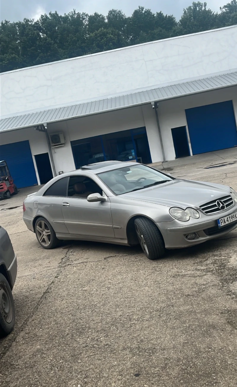 Mercedes-Benz CLK, снимка 4 - Автомобили и джипове - 52530391