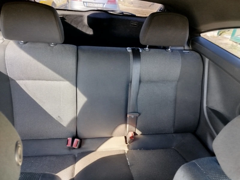 Opel Astra H GTC 1.7 CDTI , снимка 9 - Автомобили и джипове - 52641775