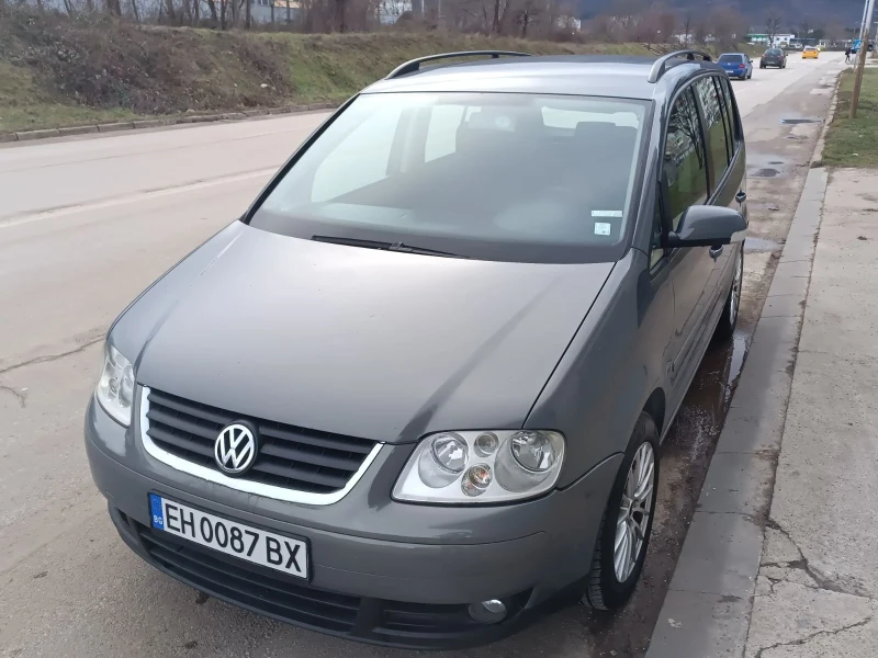 VW Touran 2.0 дизел, снимка 9 - Автомобили и джипове - 53269632