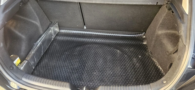 Kia Ceed 1.6 дизел, снимка 13 - Автомобили и джипове - 53485865