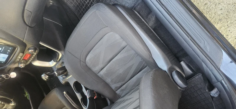 Kia Ceed 1.6 дизел, снимка 15 - Автомобили и джипове - 53485865