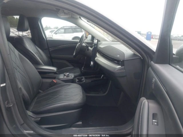 Ford Mustang Mach-E Select AWD, снимка 10 - Автомобили и джипове - 55126883