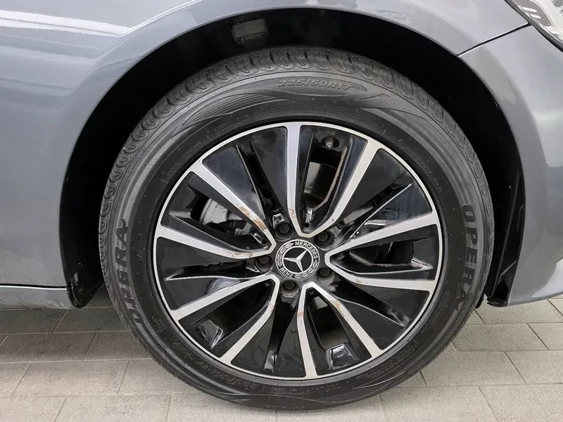 Mercedes-Benz C 200, снимка 5 - Автомобили и джипове - 55842025