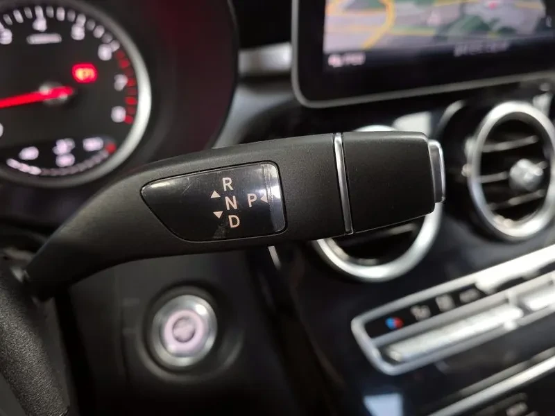 Mercedes-Benz C 200, снимка 9 - Автомобили и джипове - 55842025
