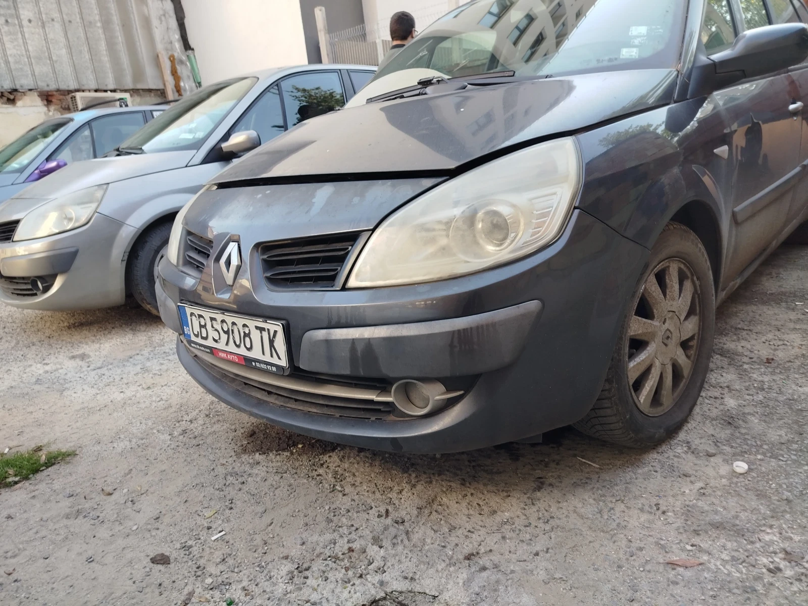 Renault Scenic 2.0 газов инжекцион Гранд  - изображение 3