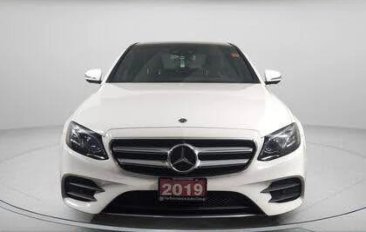 Mercedes-Benz E 300 4MATIC * * CARFAX * * АВТО КРЕДИТ * *  - изображение 2
