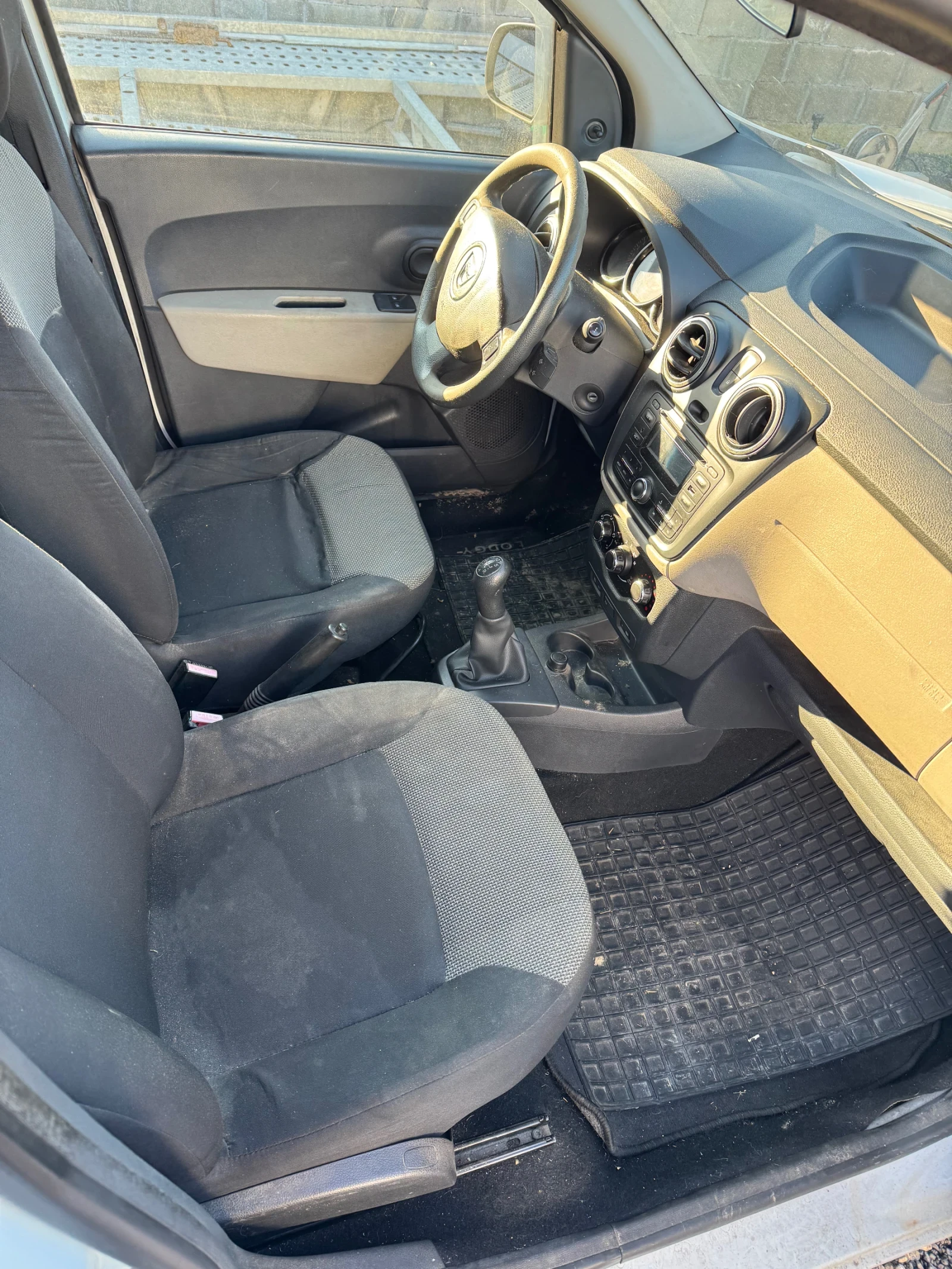 Dacia Lodgy 1.5 dCi 8V 90CV StarteStop 5 posti Laureate  | Mobile.bg � ����������� 6