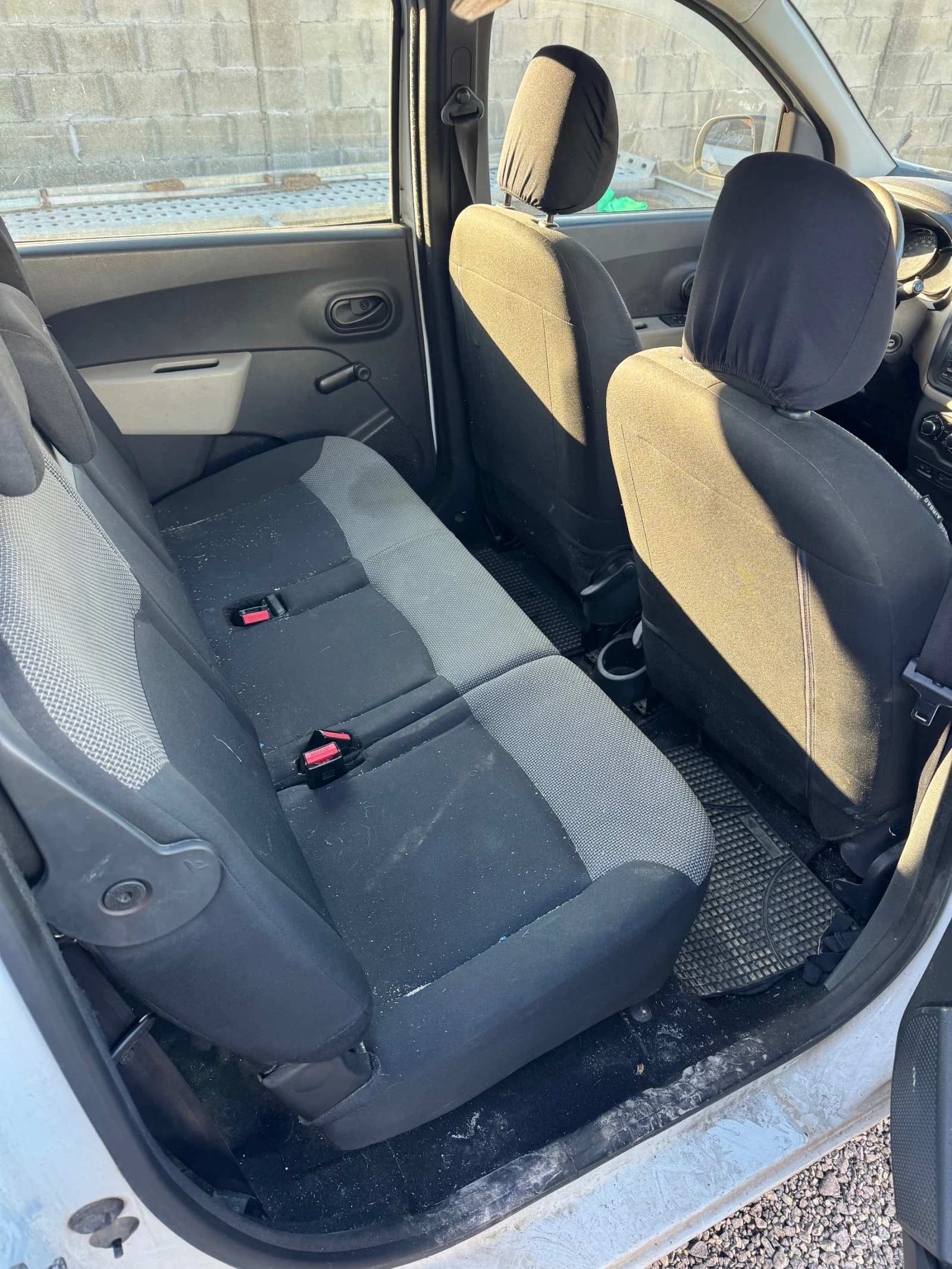 Dacia Lodgy 1.5 dCi 8V 90CV StarteStop 5 posti Laureate  | Mobile.bg � ����������� 5