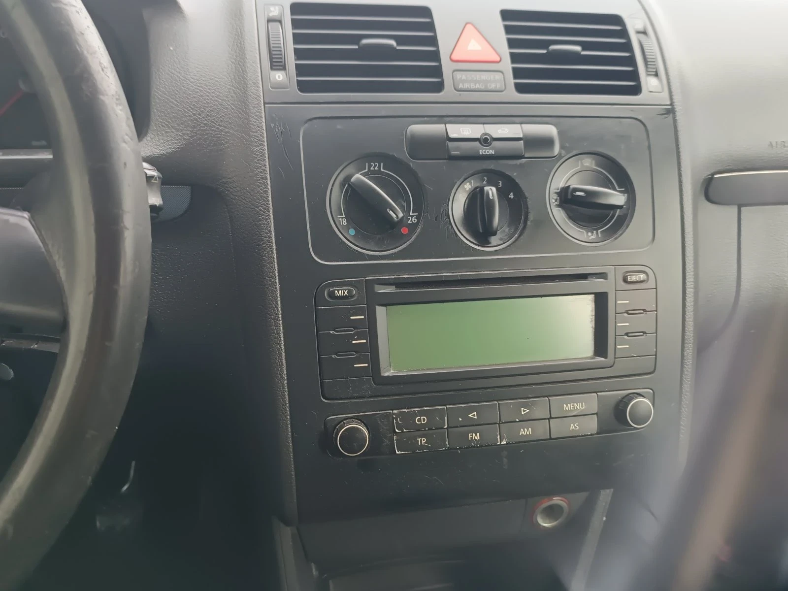 VW Touran 2.0 дизел - изображение 6