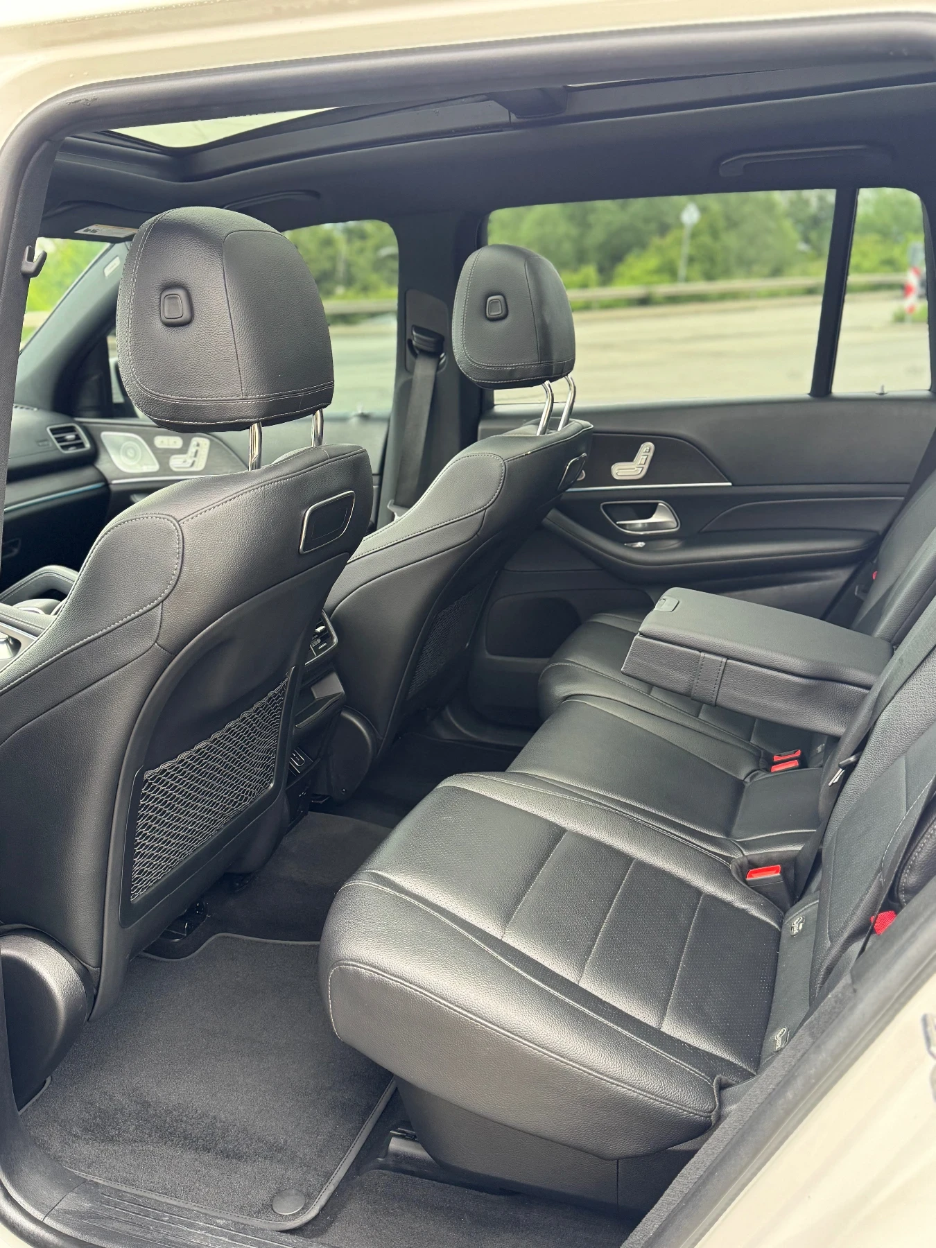 Mercedes-Benz GLS 450 Burmester* 360* PANO* ОБДУХВАНЕ* MULTIBEAM* ПОДГРЕ, снимка 9 - Автомобили и джипове - 54732931