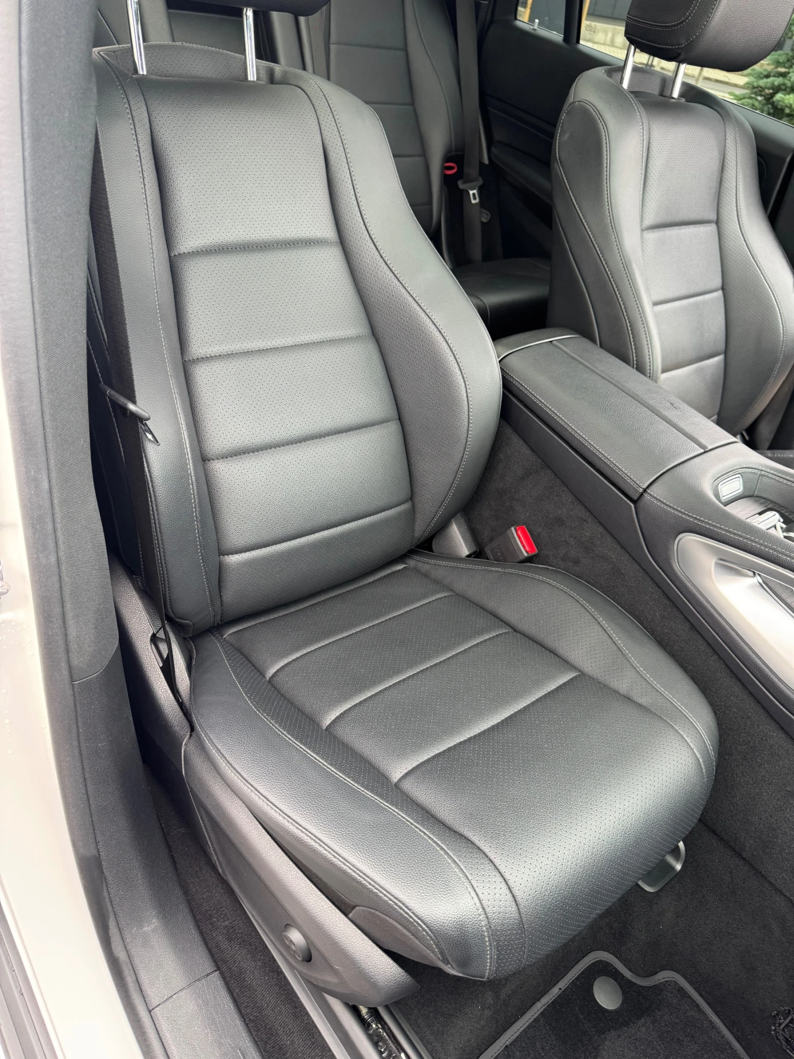 Mercedes-Benz GLS 450 Burmester* 360* PANO* ОБДУХВАНЕ* MULTIBEAM* ПОДГРЕ, снимка 10 - Автомобили и джипове - 54732931