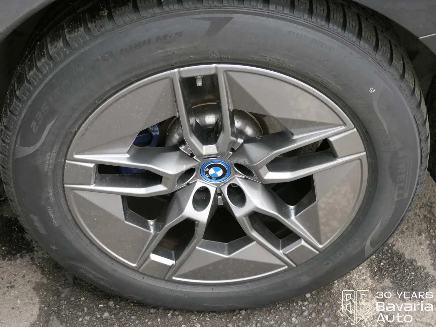 BMW iX 50 xDrive Sport, снимка 16 - Автомобили и джипове - 54836644