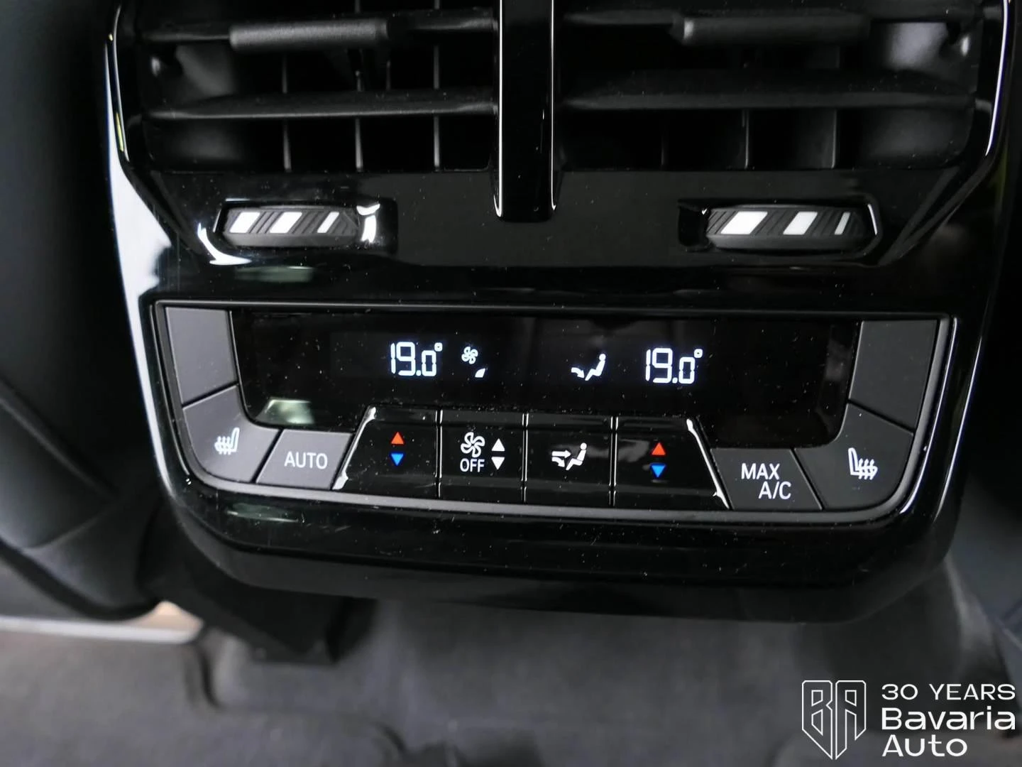 BMW iX 50 xDrive Sport, снимка 14 - Автомобили и джипове - 54836644