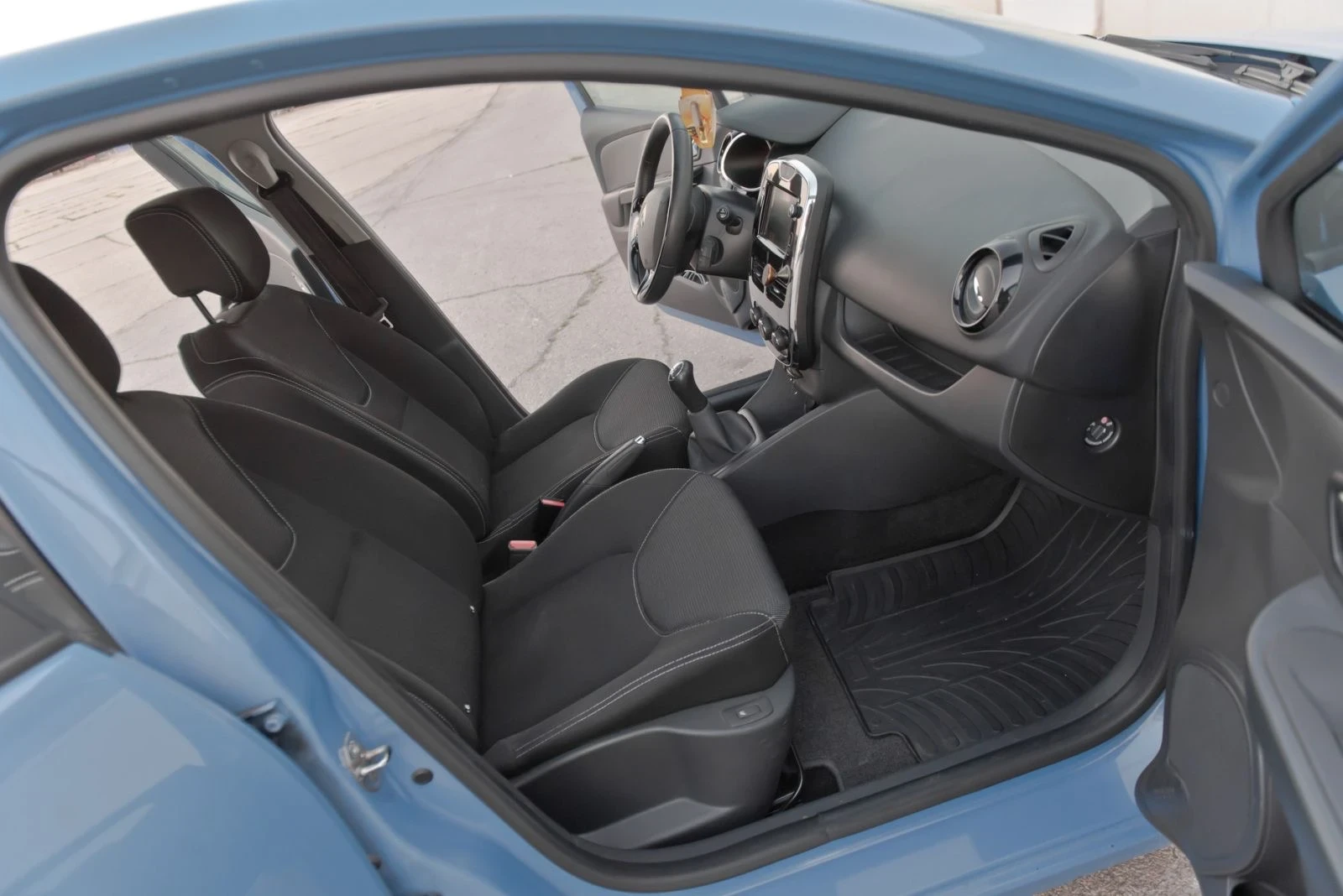 Renault Clio Renault Clio IV 1.5dCi , снимка 9 - Автомобили и джипове - 54853471