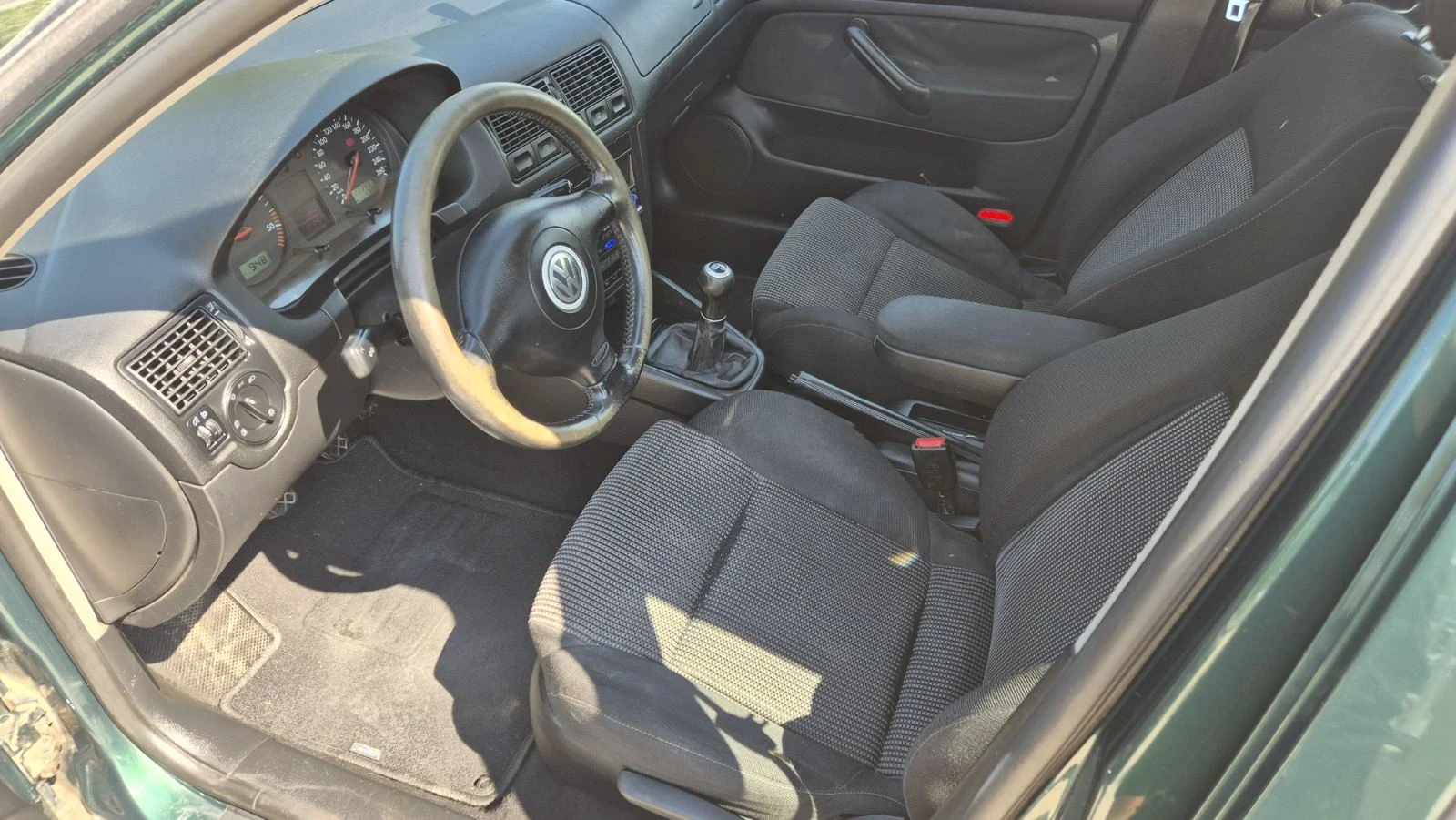 VW Golf, снимка 9 - Автомобили и джипове - 55010509